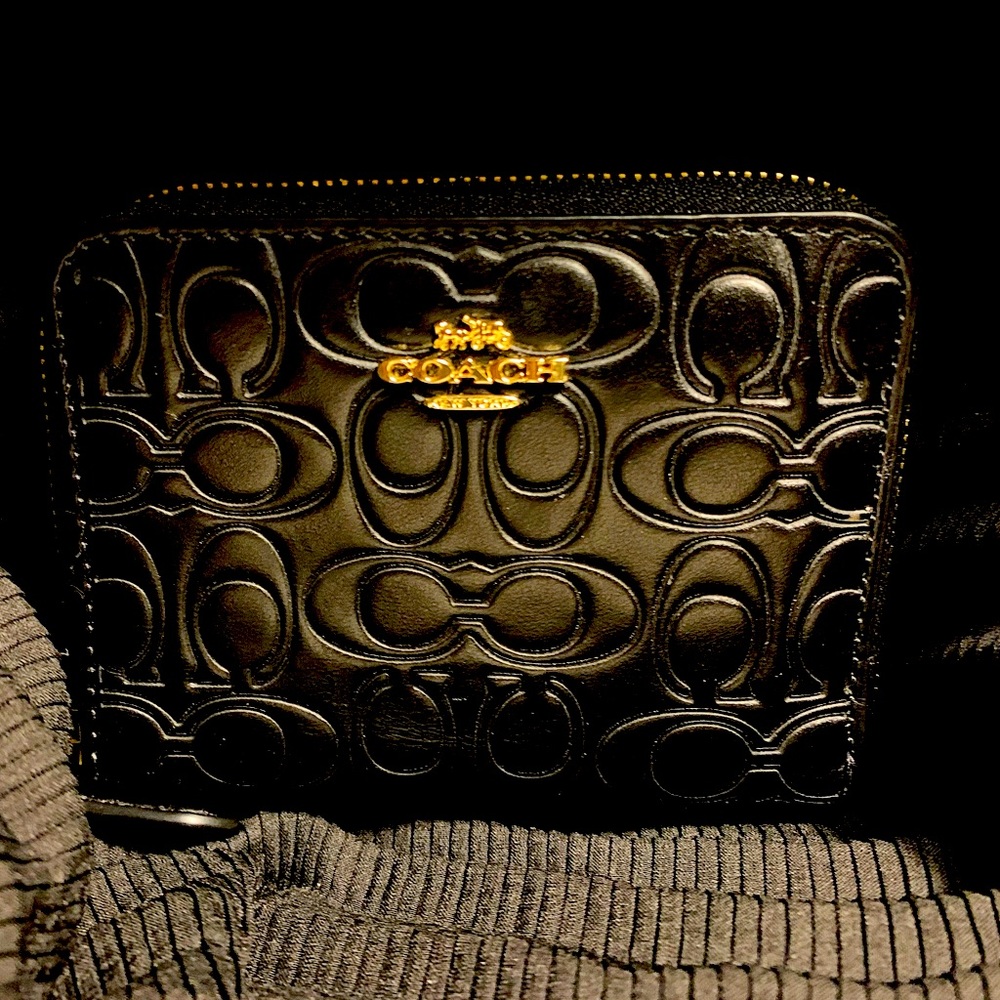 Coach Quilted Black Leather Credit Card/Coin Wallet - Excellent Condition!